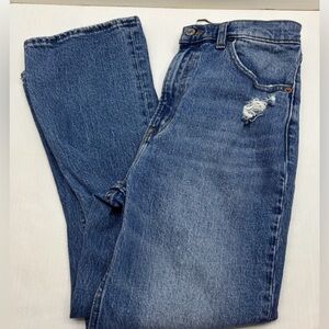 Abercrombie & Fitch Ultra High Rise Kick Flare Jeans Size 27/4R Medium Wash